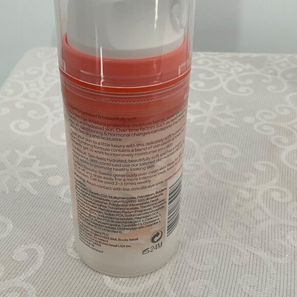 No7 Restore & Renew Dual Action Cleansing Lotion & Instant Results Nourishing Hy - Picture 4 of 9